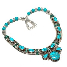 Collana con pietre preziose