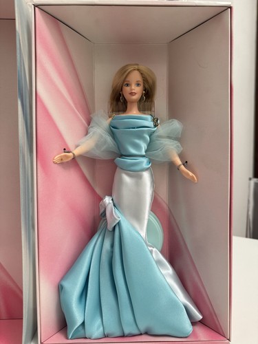 Barbie bumble bee gala - gala, 40th