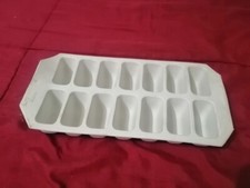 STAMPO PLASTICA  SILICONE? 14 CUBETTI GHIACCIO