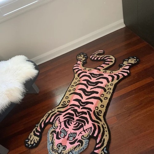 Tappeto tigre tibetana rosa