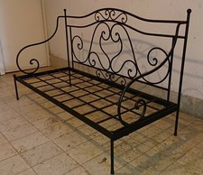 Divano in ferro pieno forgiato e battuto a mano con seduta da cm 160x70