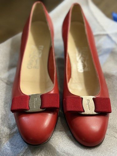 Ferragamo tacco rosso