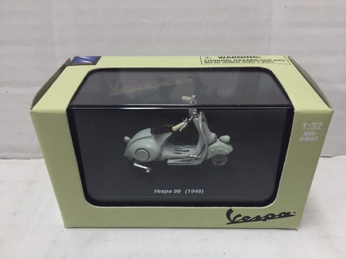 New ray diecast piaggio - 1:32,
