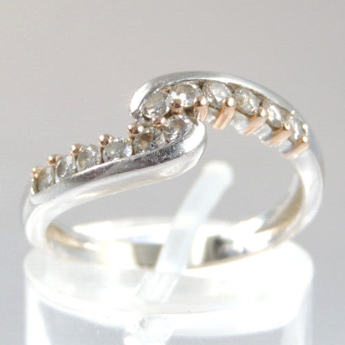 Bellissimo anello donna curvo
