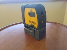 LIVELLA TRACCIATORE LASER SPEKTRA- OTTIMO_ LASER ROSSO- RUOTABILE