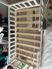 1 letto montessori bambini, in legno di pino con zona di riposo in doghe 80x160