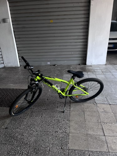 Bicicletta mountain bike - bicicletta,