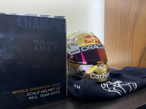 Max verstappen red bull - max,