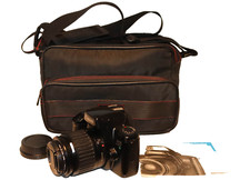 CANON EOS 1000 FN fotocamera reflex analogica con pacchetto accessori