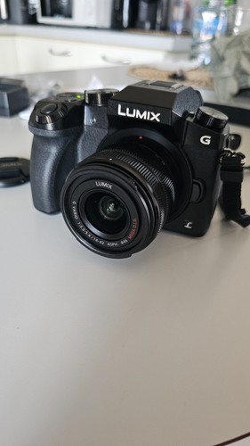 Mirrorless panasonic lumix - panasonic,