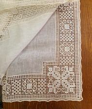 Set tovaglia e 12 tovaglioli