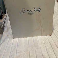 Barbie Grace Kelly sposa