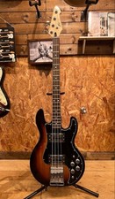 Masterpiece Peavey T-40 / Base