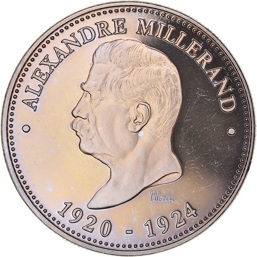 387617 france medal - france,,