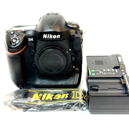 Nikon con doppio caricatore - nikon,