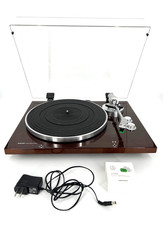 Akai Pro BT500  Belt-Drive