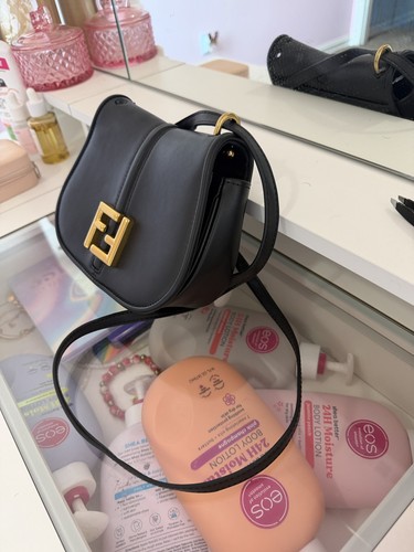 Fendi women bag vintage - fendi,