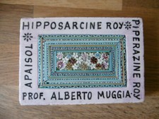 Fermacarte pubblicitario in ceramica con pregevole decorazione in mosaico