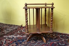 Libreria girevole stile