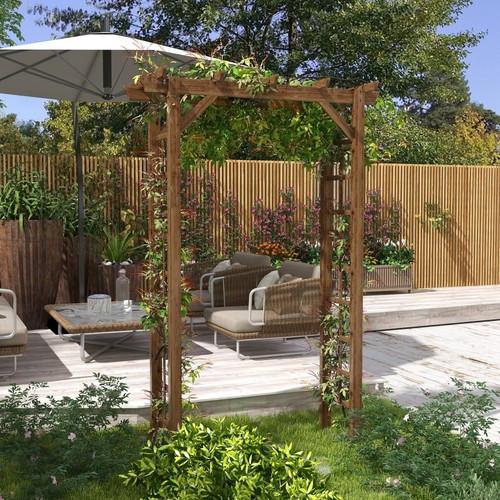 Natural wooden backyard - ft,