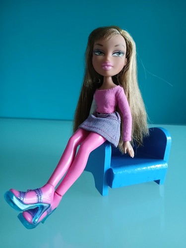Bratz doll mga yasmin - doll",, i