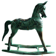 Cavallino a dondolo in legno