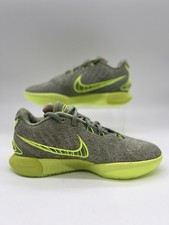 Mens Size 8.5 Nike Lebron XXI