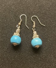 Orecchini a Buco con Sfera Azzurra