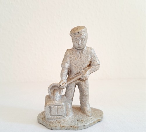 Vecchia figura ghisa - vecchia,