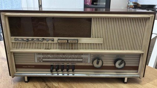 Magnafone mod fm225 radio - magnafone,