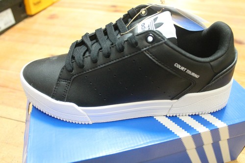 Adidas sneakers unisex court