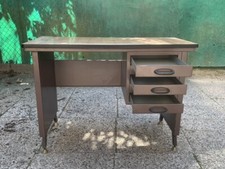 tavolino anni '60 metallico  misure cm. 97 X 45 h. 68 munito di 5 cassetti