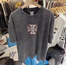 T-shirt stile vintage lavata