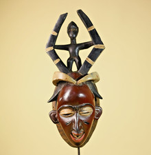 Maschera tribale vintage in