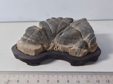 Suiseki giapponese a forma di