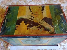 Bellissima scatola di latta