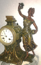 Pendule  régule femme à la