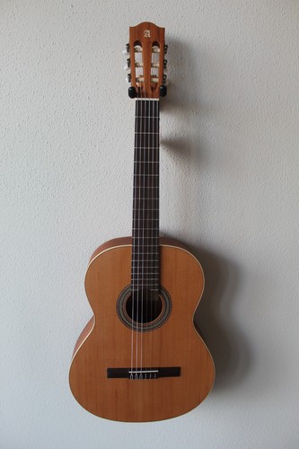 Nuova chitarra classica