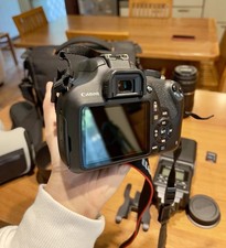 Canon 1200d + 2 obiettivi e corredo fotografico completo