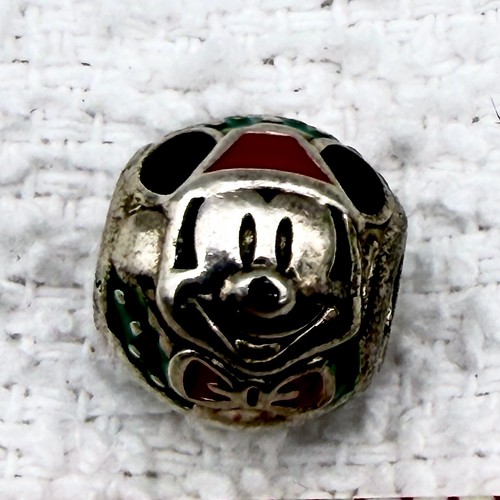 Pandora disney santa mickey - disney,