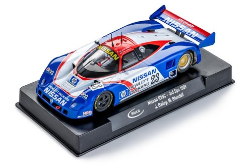 Slot car - car,