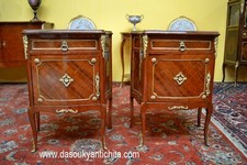 Coppia di comodini con sportello stile Luigi XV