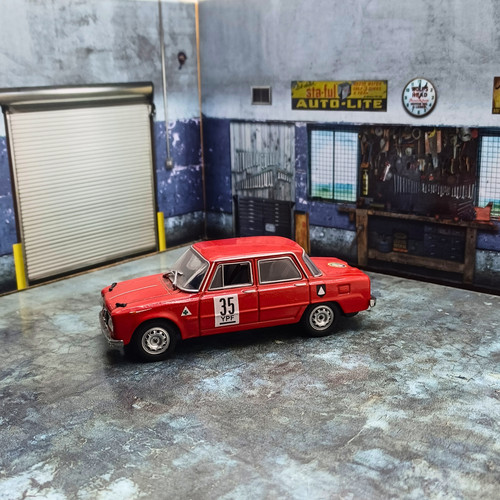 Modellino auto metro alfa - metro,