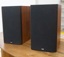 Bowers and Wilkins B&W 685