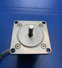 23PM-C401 MOTORE STEPPER NEMA