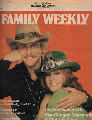 Family weekly magazine - magazine, october
