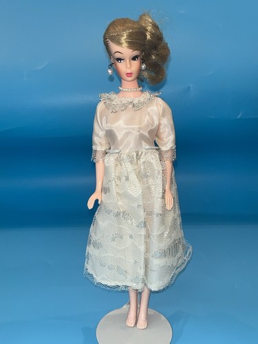Vintage barbie clone - barbie, doll