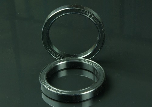 Cuscinetti sfera neri - a,