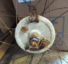 * moyeu roue avant pneu 600