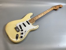 Fender 1977 STRATOCASTER